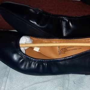 Universal Threads Paulina Faux Leather Accordion Flats Size 7.5